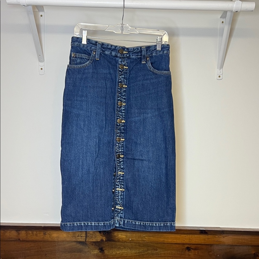 Lee Denim Button-Front Midi Skirt in Dark Blue